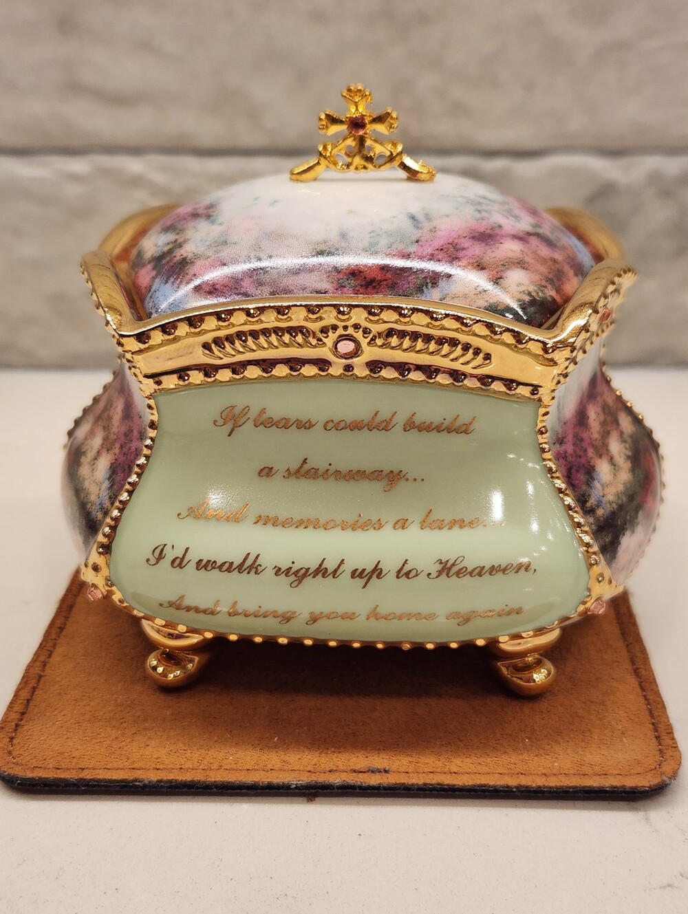 Thomas Kinkade Heavenly Memories Music Box